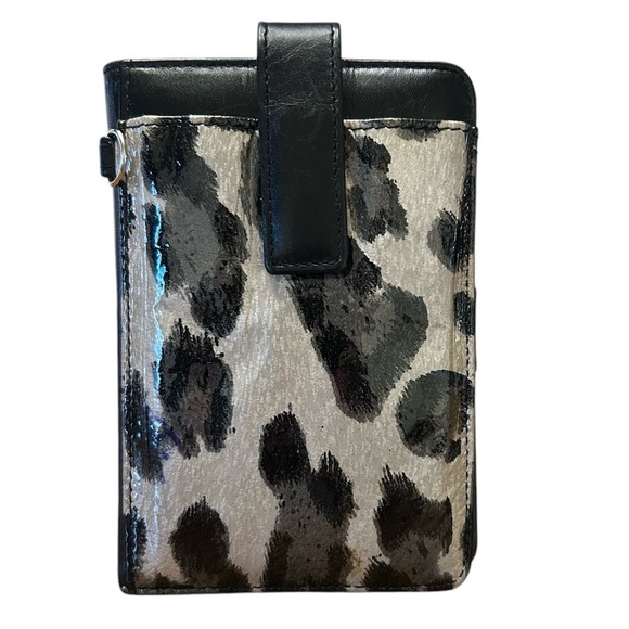 Women’s Animal Print Wallet - Picture 1 of 7